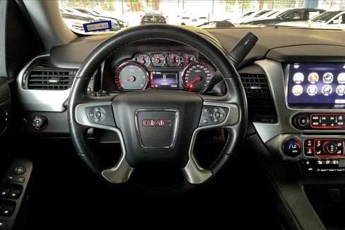 Used 2016 GMC Yukon XL SLE w/ Convenience Package image 5
