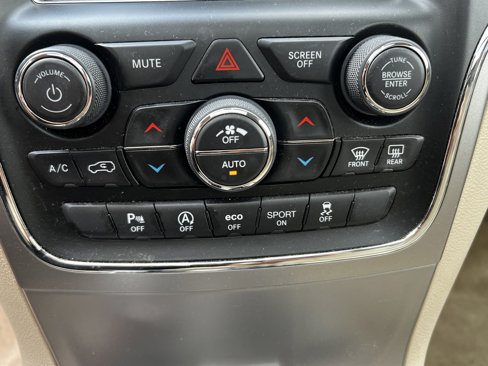 Used 2018 Jeep Grand Cherokee Overland w/ Trailer Tow Group IV image 28
