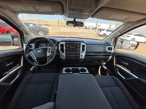 Used 2017 Nissan Titan SV image 23