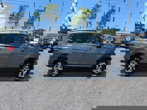 Used 2019 Volkswagen Atlas SE w/ Towing Package image 4