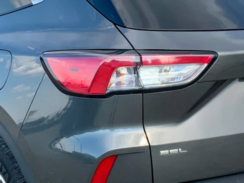 Used 2020 Ford Escape SEL image 16
