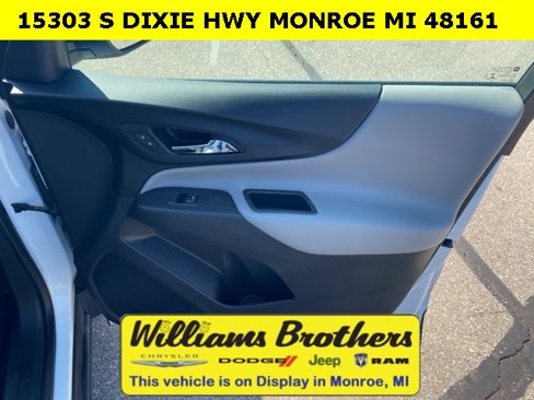 Used 2021 Chevrolet Equinox LS w/ LS Convenience Package image 31