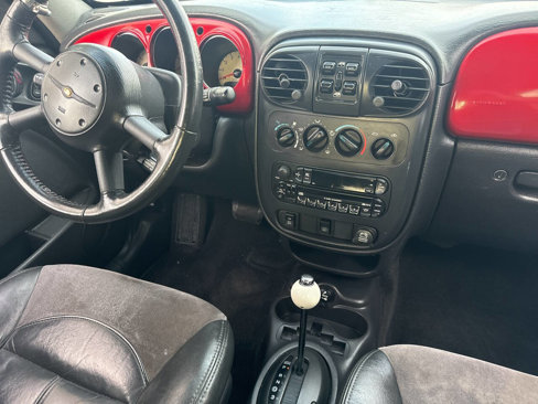 Used 2004 Chrysler PT Cruiser Limited image 12