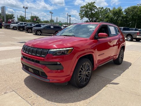 Used 2022 Jeep Compass Limited w/ (RED) Package image 2
