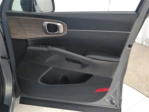 Used 2021 Kia Sorento EX w/ Panoramic Sunroof Package image 41