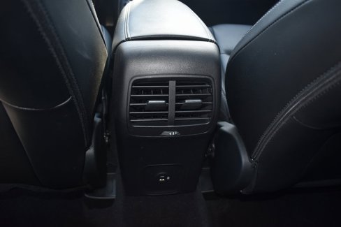 Used 2022 Ford Escape Titanium image 12