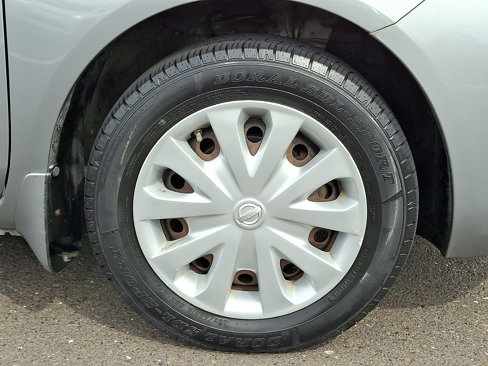 Used 2012 Nissan Versa S image 8