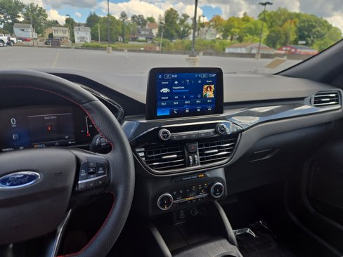 Used 2025 Ford Escape ST-Line Select image 22