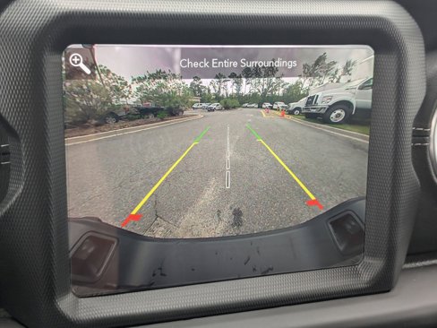 Used 2020 Jeep Gladiator Overland w/ Popular Equipment Package image 21