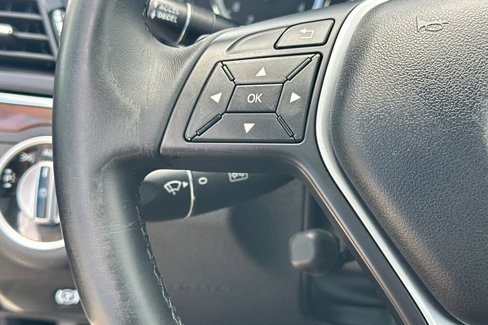 Used 2013 Mercedes-Benz E 550 Coupe image 31