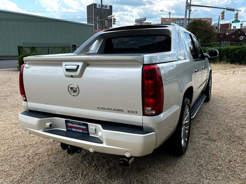 Used 2007 Cadillac Escalade EXT w/ Information Package image 8