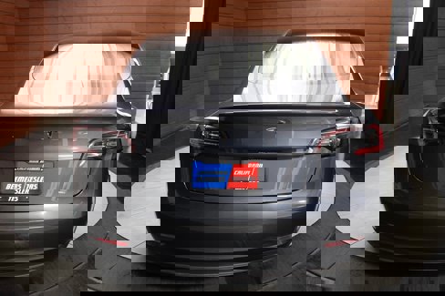 Used 2023 Tesla Model 3 Standard Range image 13