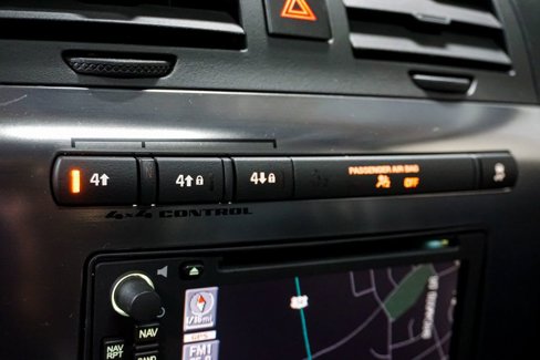 Used 2009 HUMMER H3 Alpha image 25