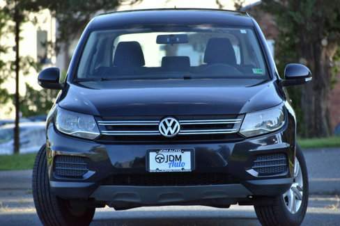 Used 2014 Volkswagen Tiguan S image 3