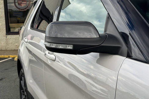 Used 2018 Ford Explorer XLT w/ Equipment Group 202A image 10