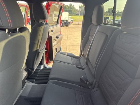 Used 2024 Nissan Frontier PRO-4X w/ Technology Package image 31