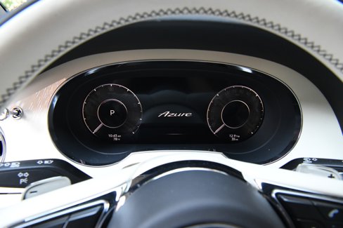 New 2025 Bentley Bentayga Extended Wheelbase image 15
