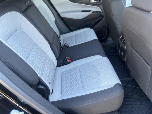 Used 2022 Chevrolet Equinox LT image 32