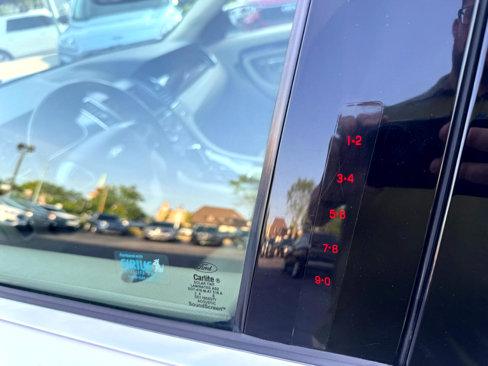 Used 2013 Ford Taurus Limited image 9