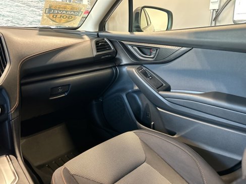Used 2022 Subaru Crosstrek 2.0i Premium w/ Moonroof Package image 22