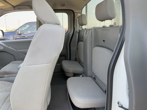 Used 2021 Nissan Frontier S image 27