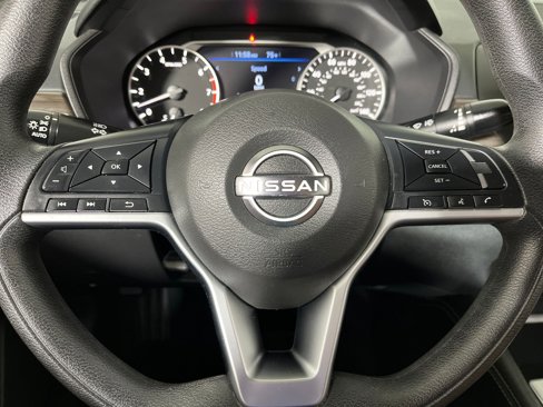 Used 2023 Nissan Altima 2.5 SV image 15