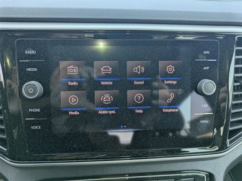 Used 2022 Volkswagen Atlas Cross Sport SEL R-Line image 18