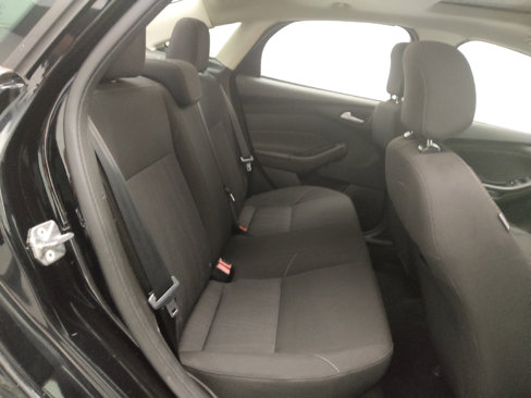 Used 2018 Ford Focus SEL image 19