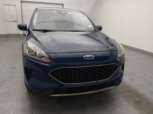 Used 2020 Ford Escape SE image 14