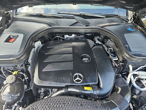 Certified 2022 Mercedes-Benz GLC 300 image 32