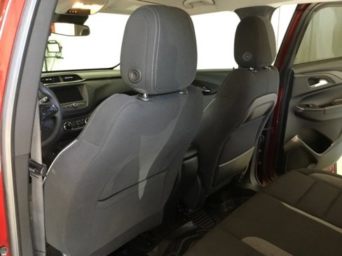 Used 2023 Chevrolet TrailBlazer LT image 43