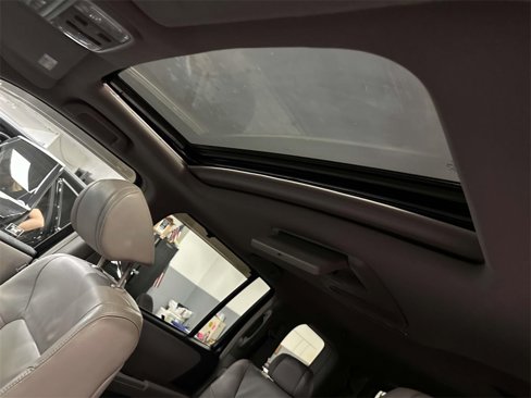Used 2009 Honda Pilot Touring image 10