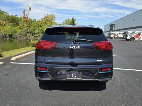 Used 2022 Kia Niro EX Premium image 8