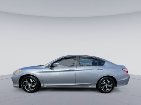 Used 2016 Honda Accord LX image 6