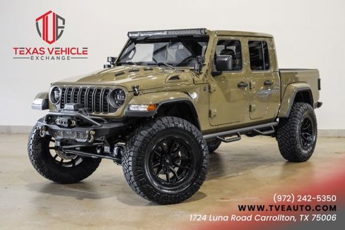 Used 2025 Jeep Gladiator Sport image 1