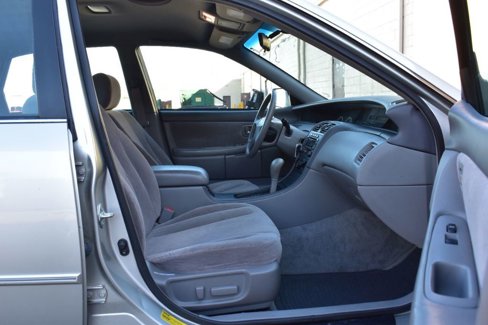Used 2000 Toyota Avalon XL image 14