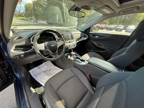 Used 2022 Chevrolet Malibu LT image 17