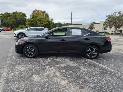 Used 2024 Nissan Sentra SV image 4
