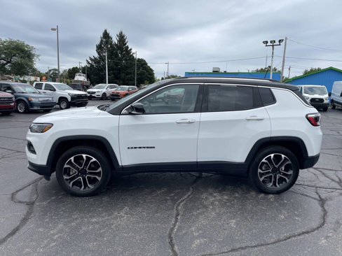 Used 2022 Jeep Compass Limited image 8