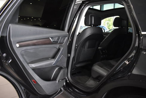 Used 2021 Audi Q5 Premium Plus w/ Premium Plus Package image 31