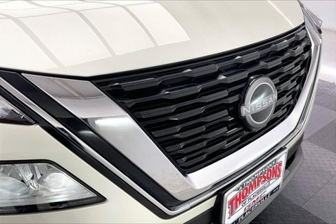 Used 2023 Nissan Rogue SV w/ SV Premium B Package image 29
