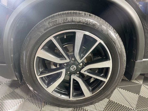Used 2019 Nissan Rogue SL w/ Premium Package image 30