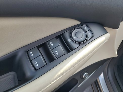 Used 2020 Buick Enclave Essence w/ LPO, Floor Liner Package image 9