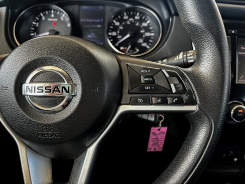 Used 2019 Nissan Rogue S image 21