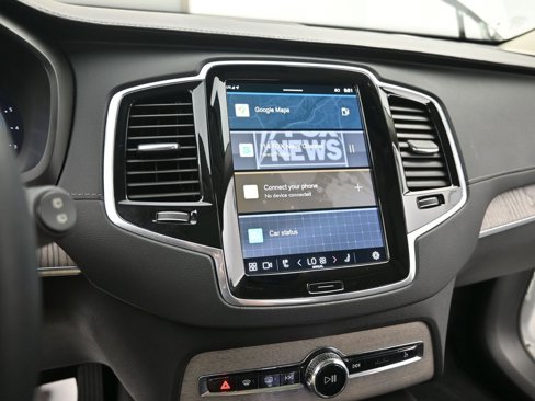 Certified 2023 Volvo XC90 B6 Ultimate image 21
