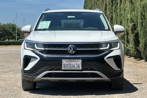 Used 2022 Volkswagen Taos SEL w/ Panoramic Sunroof Package image 9