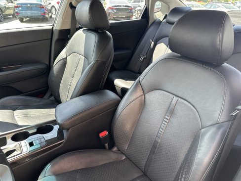 Used 2020 Kia Optima EX image 22