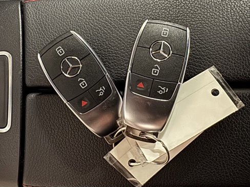 Used 2023 Mercedes-Benz CLA 250 4MATIC image 40
