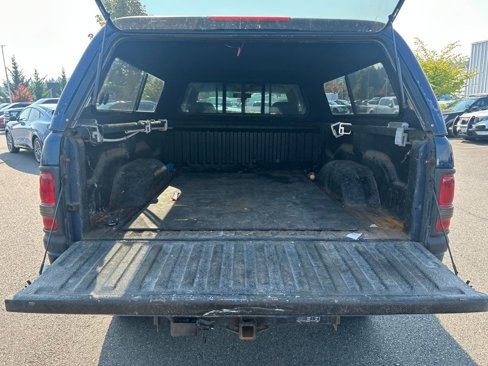 Used 2001 Dodge Ram 2500 Truck SLT image 25