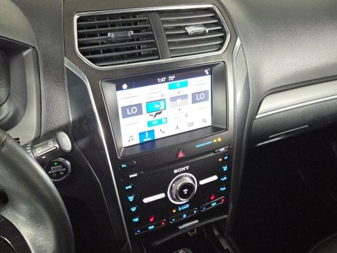 Used 2019 Ford Explorer Sport image 26